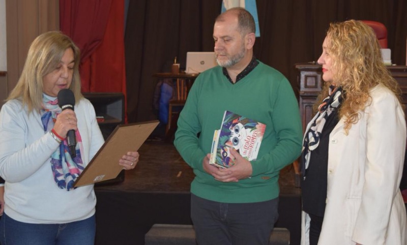 Declararon de inter�s legislativo los libros de Diego Javier Rojas